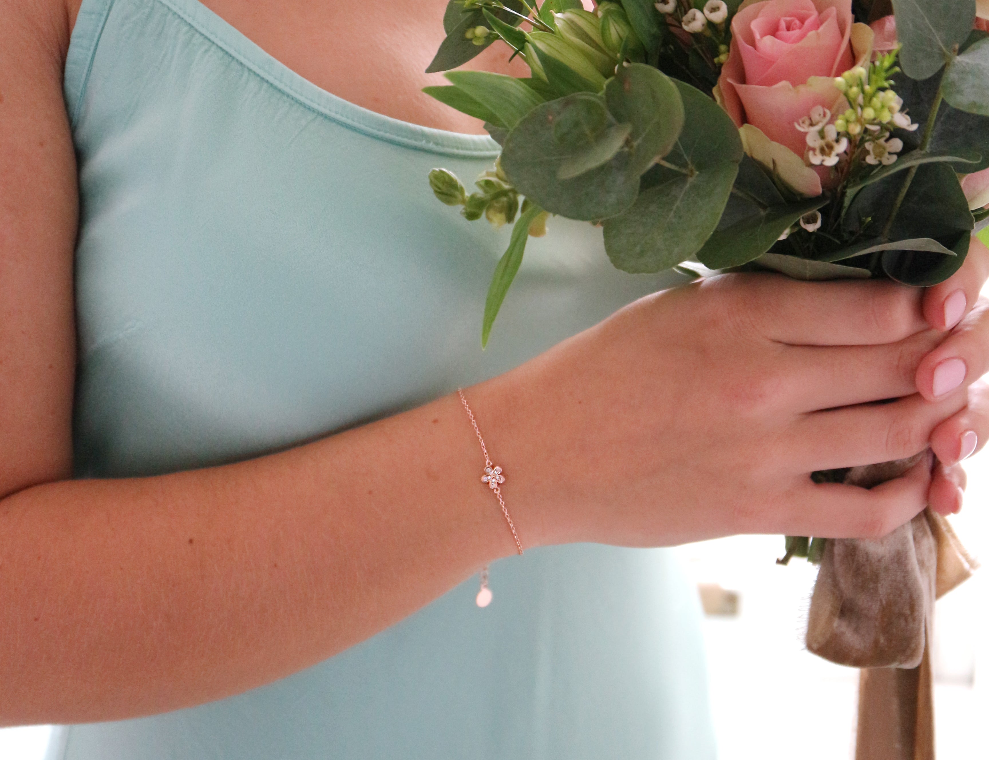 Flower Bracelet Bridesmaid Gift - Junk Jewels