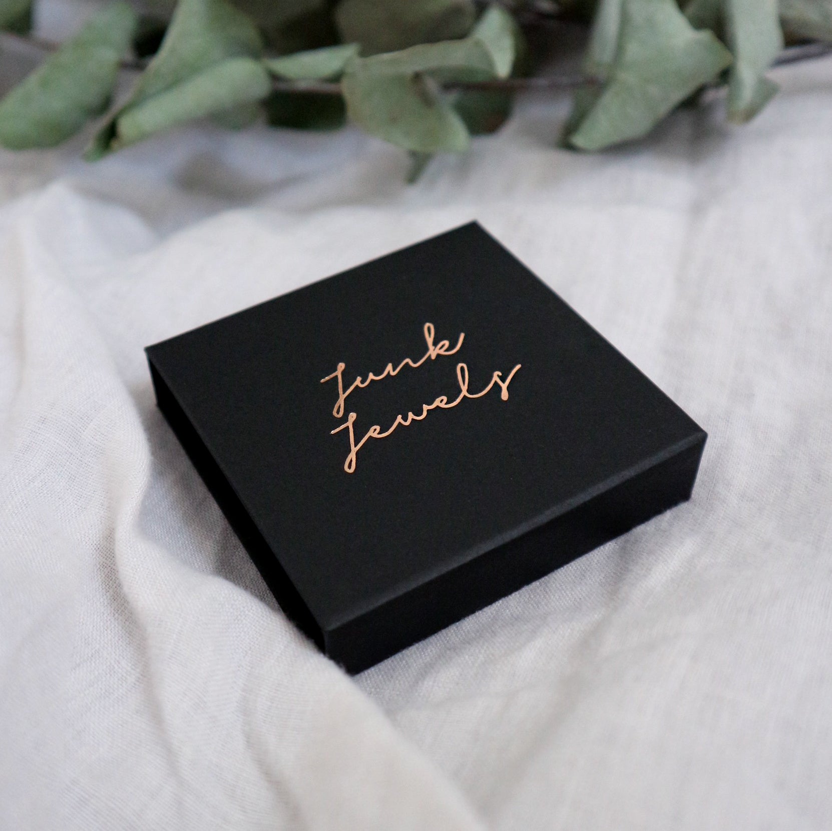 'Be True To Yourself' Engraved Disc Bracelet - Junk Jewels