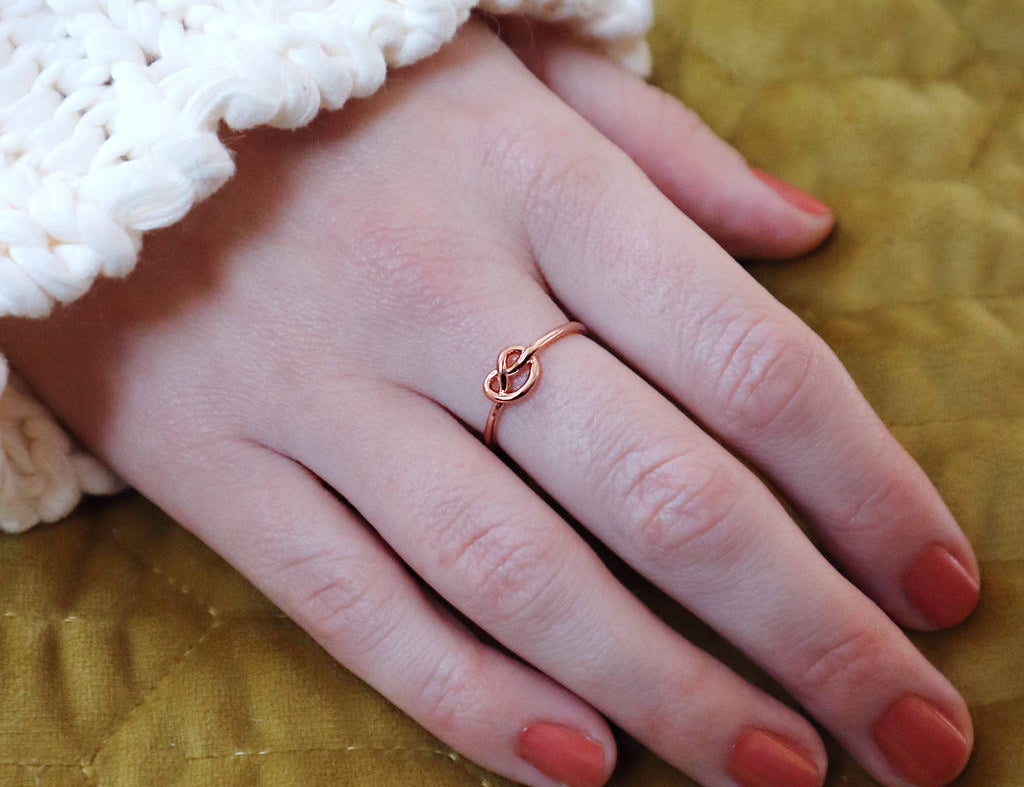 Knot Ring - Junk Jewels