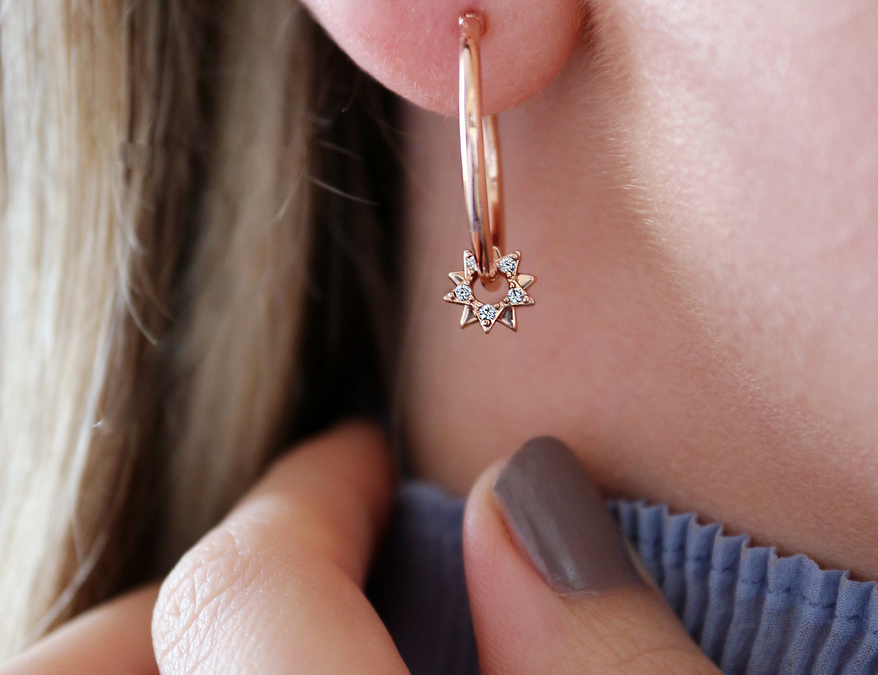 Star Charm Hoop Earrings - Junk Jewels
